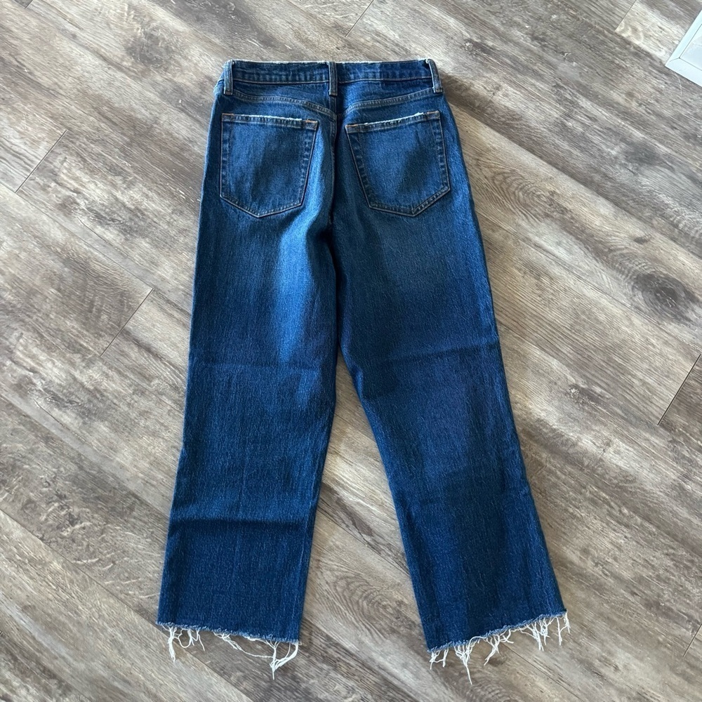 Abercrombie & Fitch Ultra High Rise 90s Straight Jean
Color: DARK - Picture 3 of 7